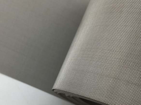 a roll of stainless steel mesh with normal cut edge