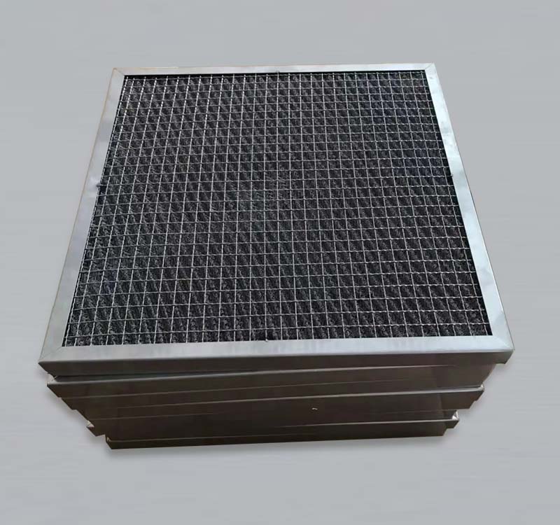 Seven pieces of knitted panel filter with galvanized steel mesh core are stacked on the floor