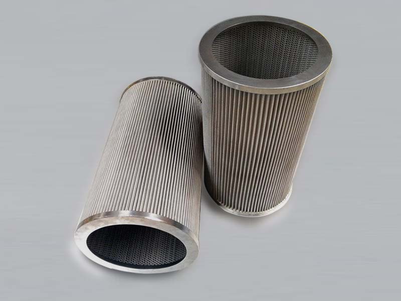 The pleated filter element is used for natural gas filtration