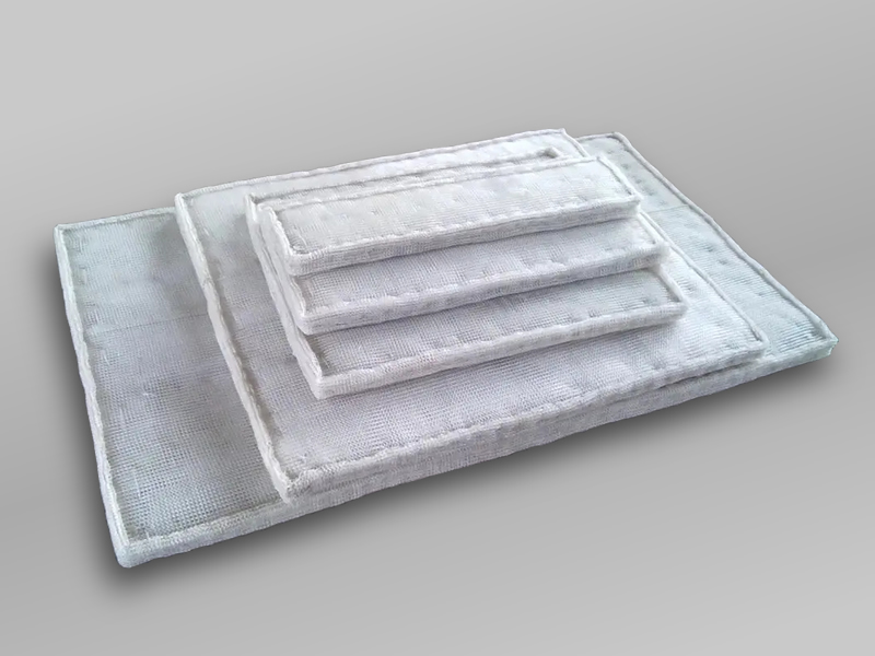 five pp demister pads without support grating, in different sizes and stacked on the floor