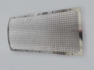 Shaped sintered mesh filter panel