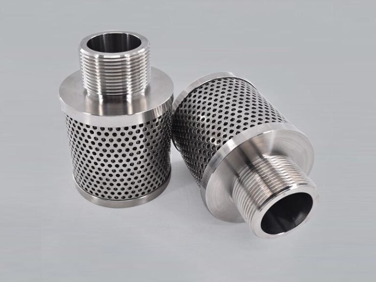 Stainless steel pleated cylindrical filter cartridge
