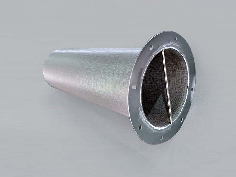 The stainless steel filter cylinder is sintered fiber felt at outside layer.